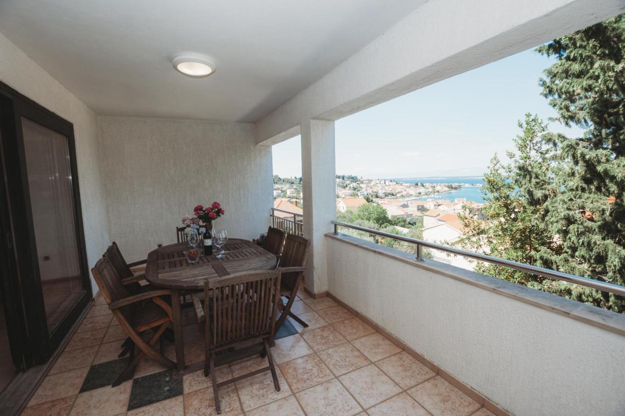 Ferienwohnung Ana Preko Exterior foto