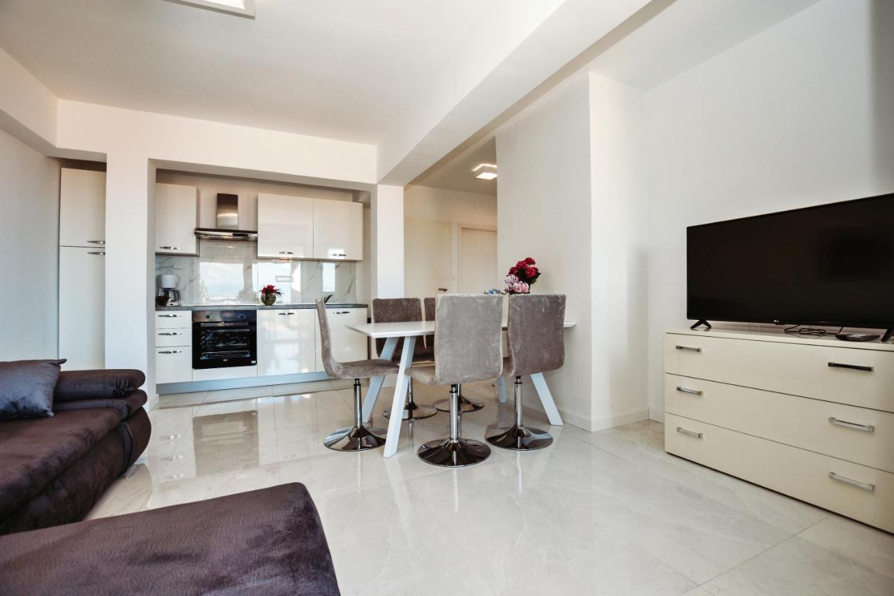 Ferienwohnung Ana Preko Exterior foto