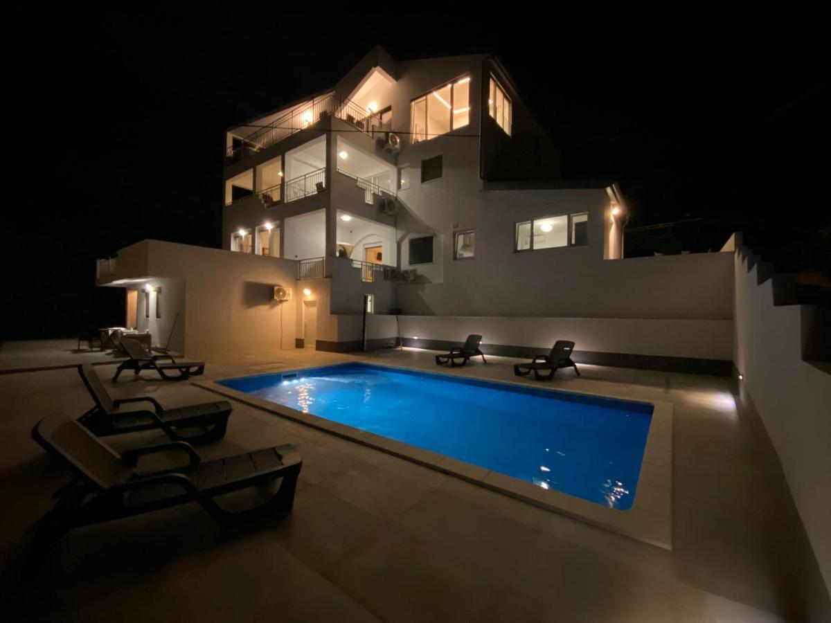 Ferienwohnung Ana Preko Exterior foto