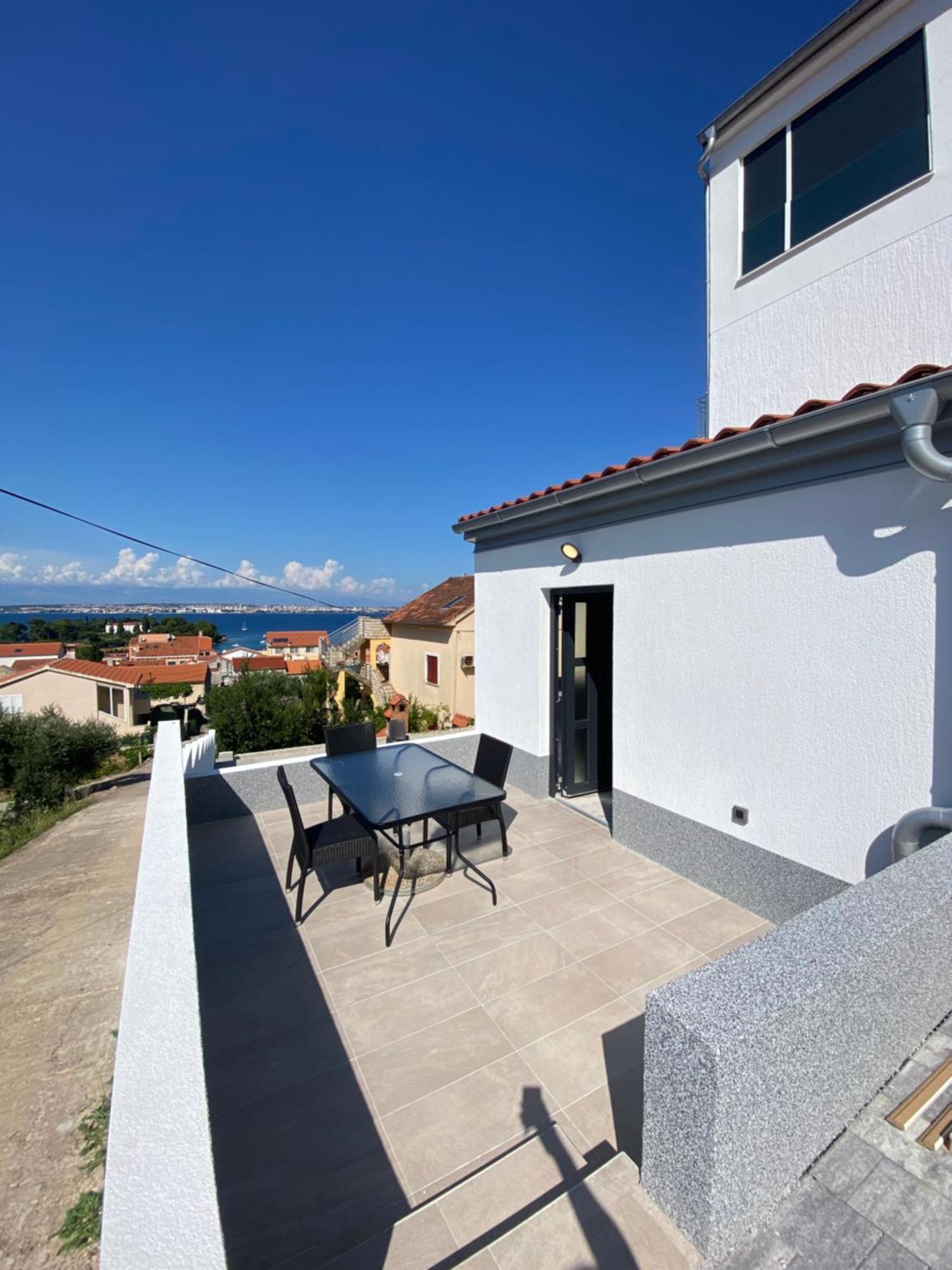 Ferienwohnung Ana Preko Exterior foto