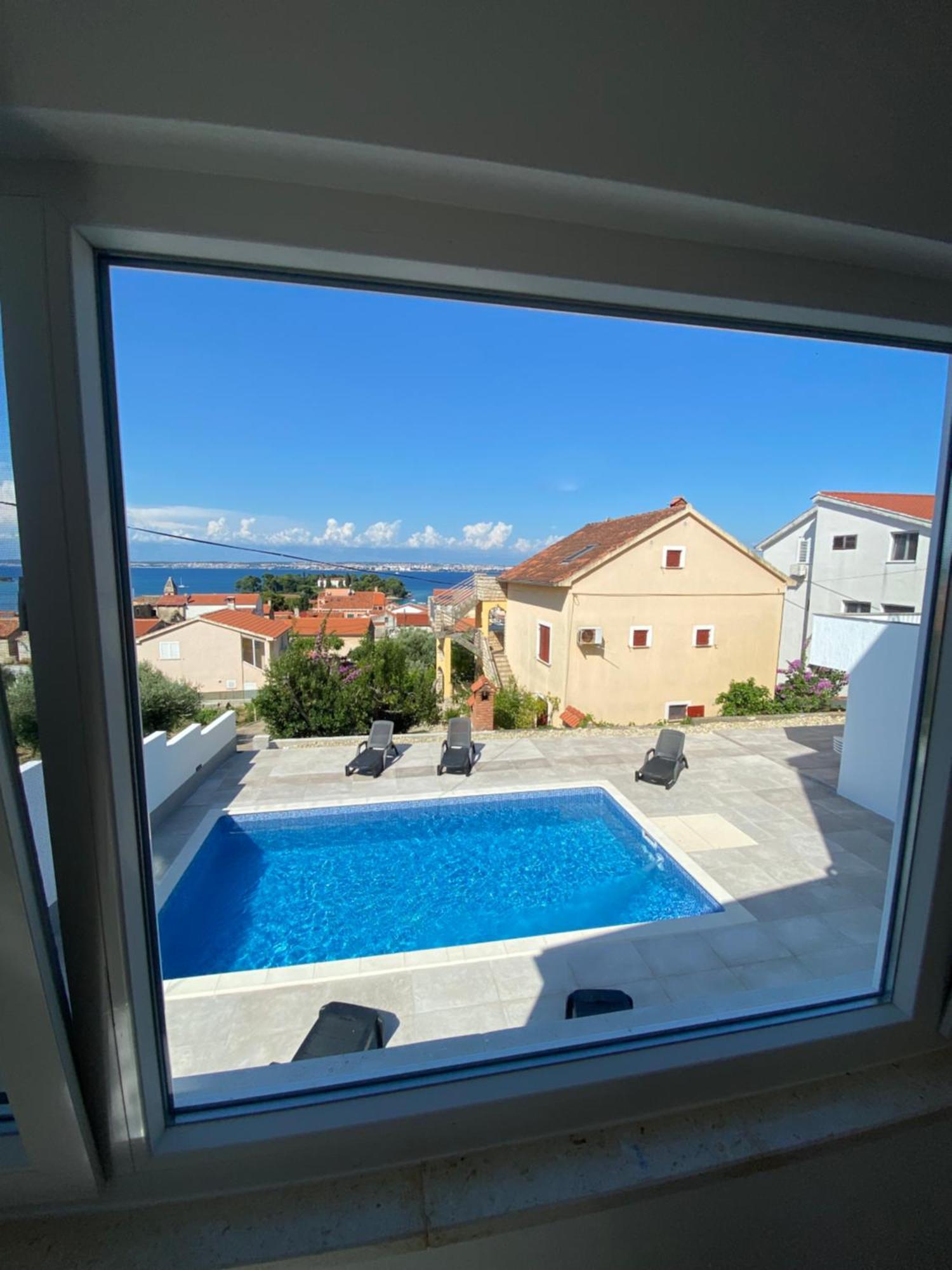 Ferienwohnung Ana Preko Exterior foto
